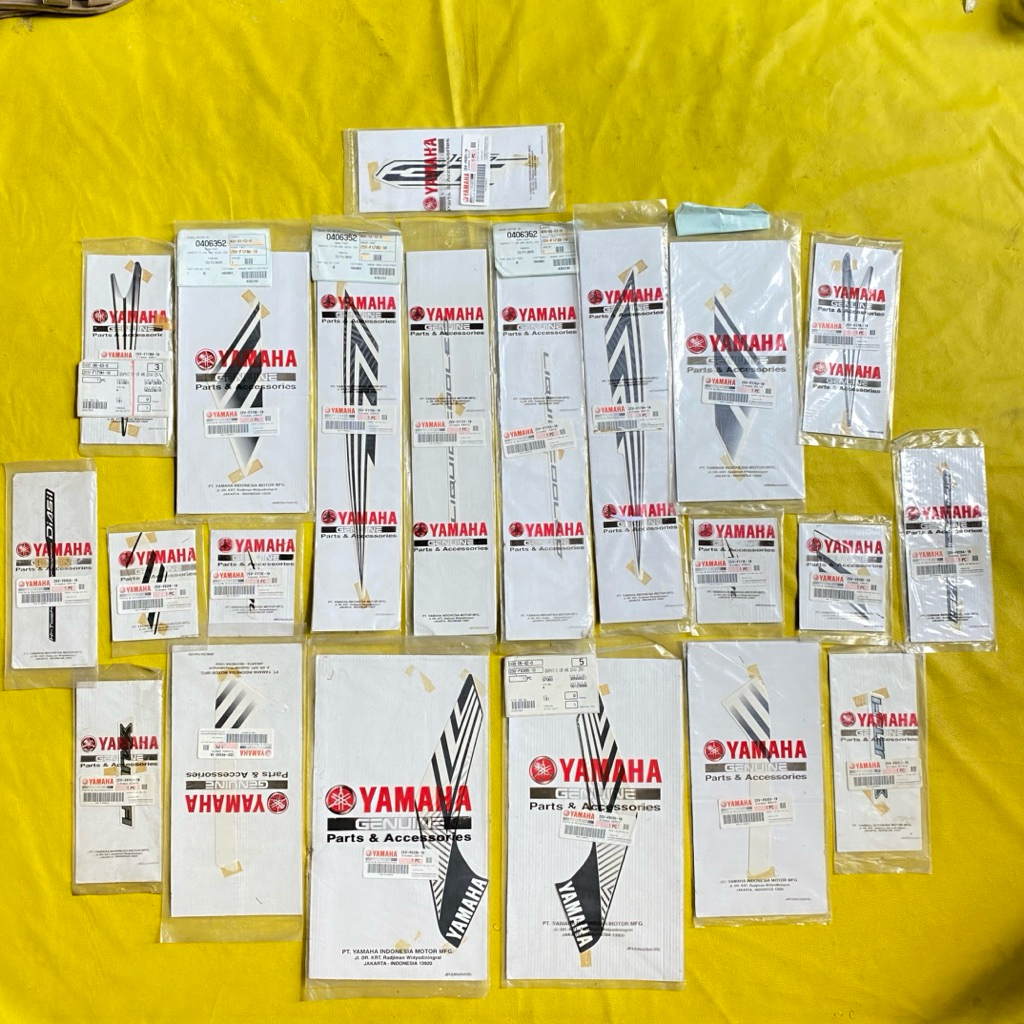 Striping stiker Full set Yamaha Xeon GT 125 2014 Putih original YGP