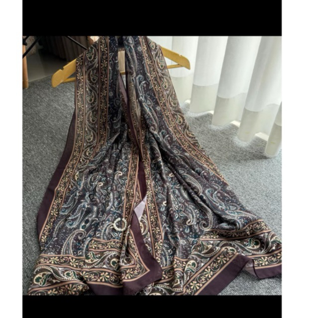 Jilbab Pashmina Ceruty Arabian Motif Syal  •