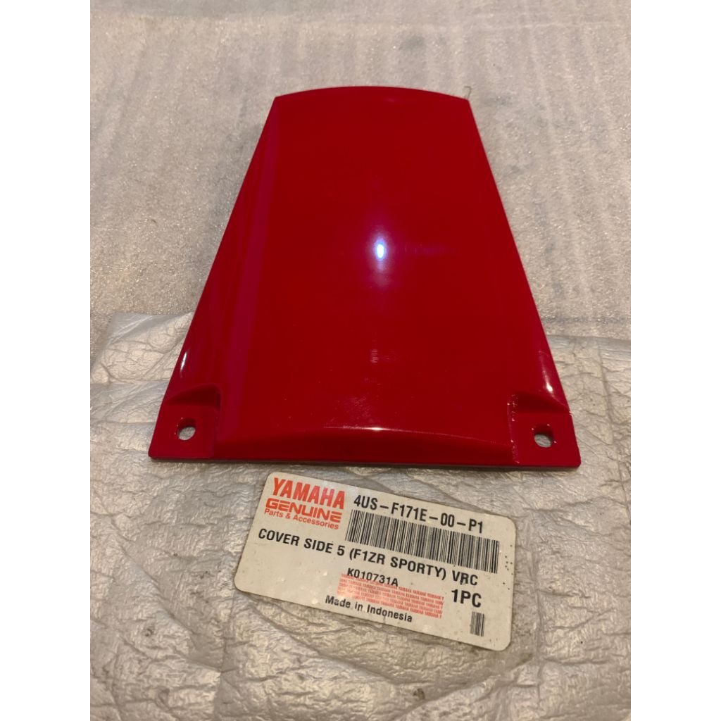 Cover Pet Sambungan Body Merah FIZR F1Z R Vega Lama Original 4US-F171E-00-P1