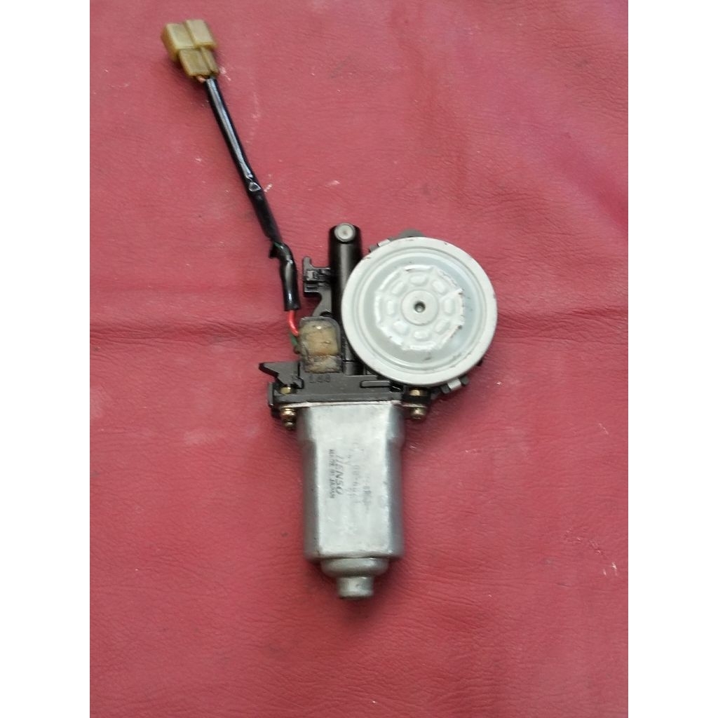 Dinamo power window Toyota kijang Starlet old panther kiri depan