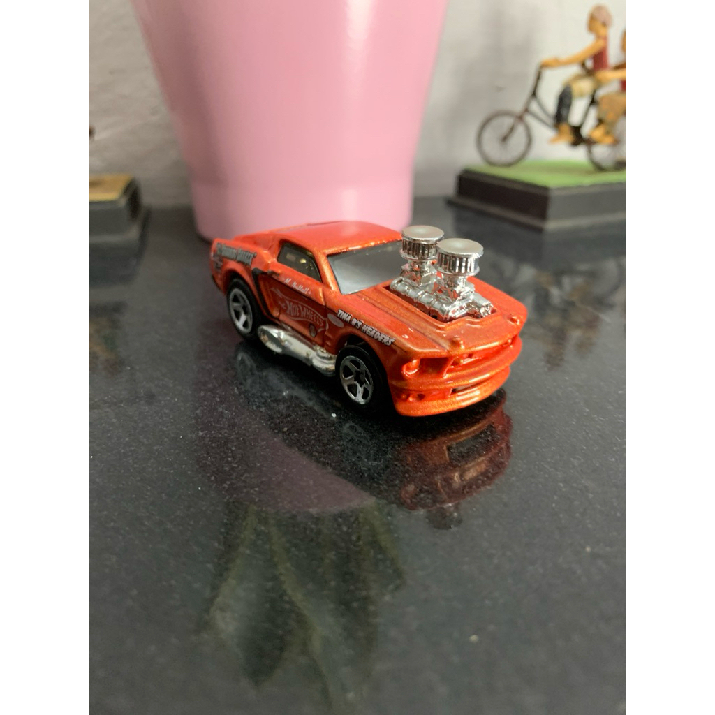 HOTWHEELS MUSTANG 68