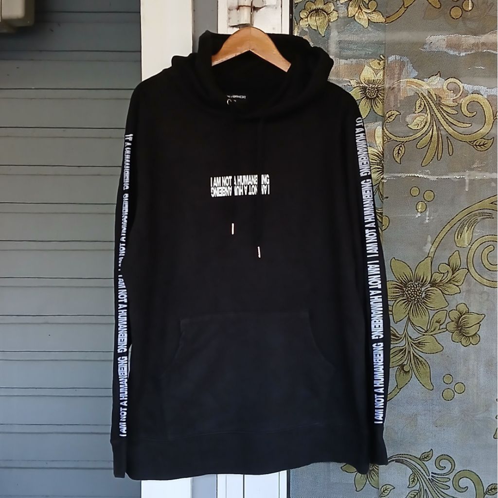 Hoodie I Am Not Human Being Tapped