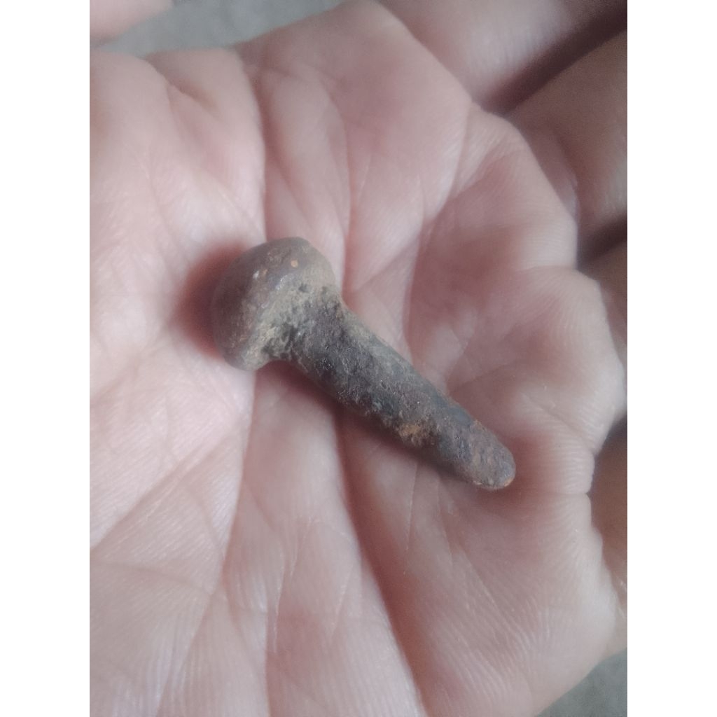 besi kuno temuan