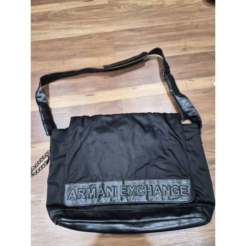 Armani exchange sling bag kulas
