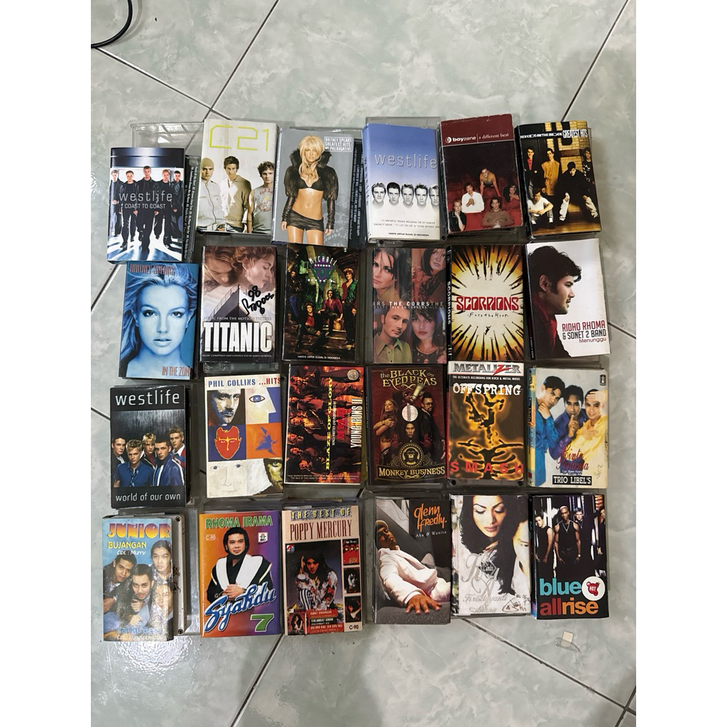 kaset campuran barat Indonesia