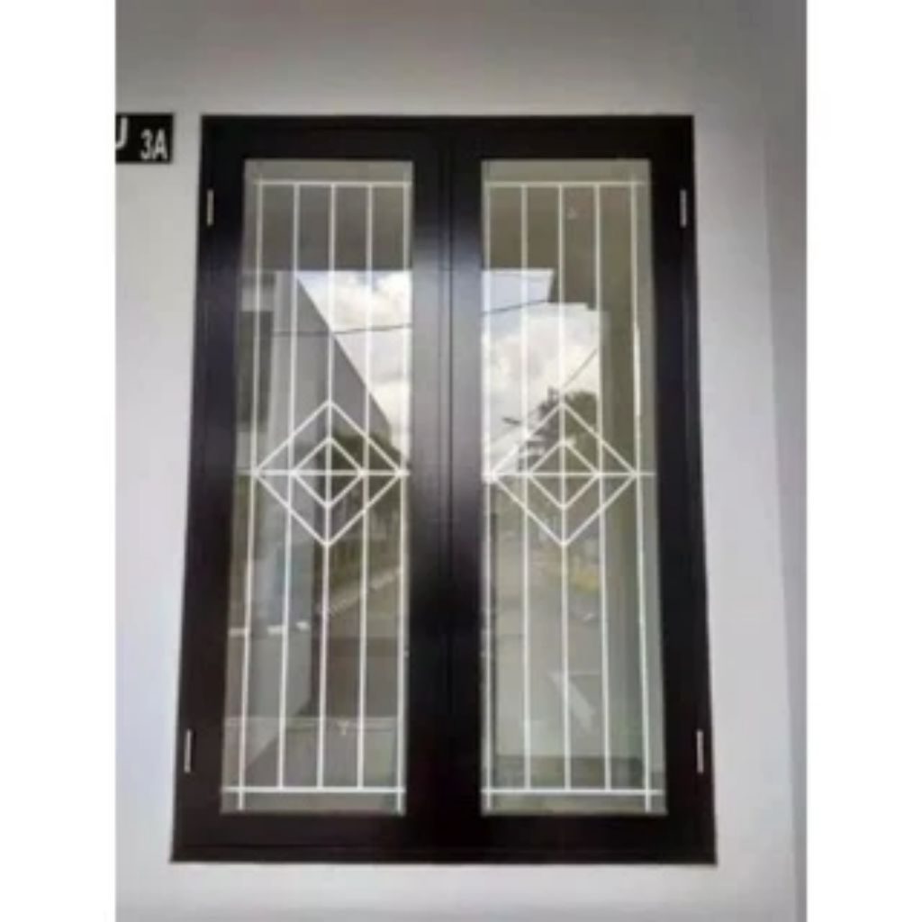 teralis jendela minimalis motip Wajik,, pengaman rumah anti maling Ukuran 130×45/ besikuat tahanlama