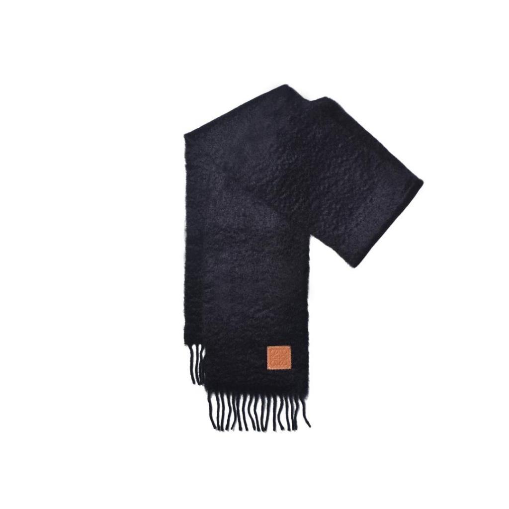 Anagram patch logo scarf in mohair and wool