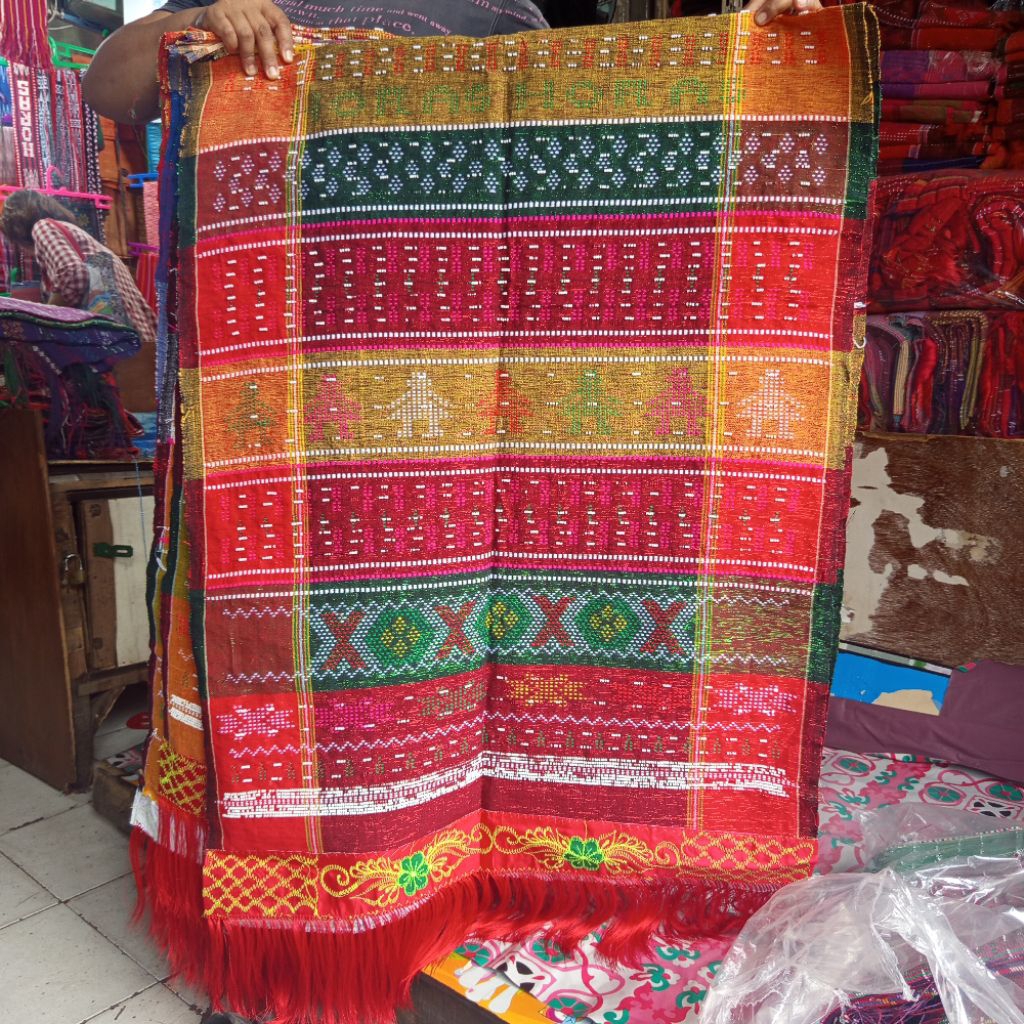 ulos Sadum tenunan tangan Siantar kualitas bagus adat batak