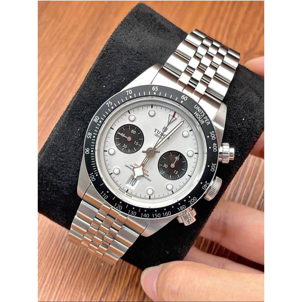 Tudor black bay Chrono