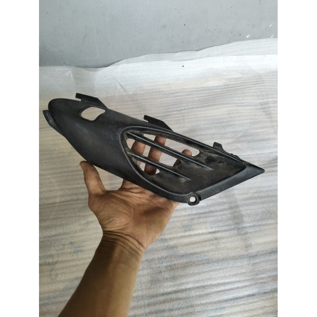 Sirip kanan bodi belakang satria hiu original