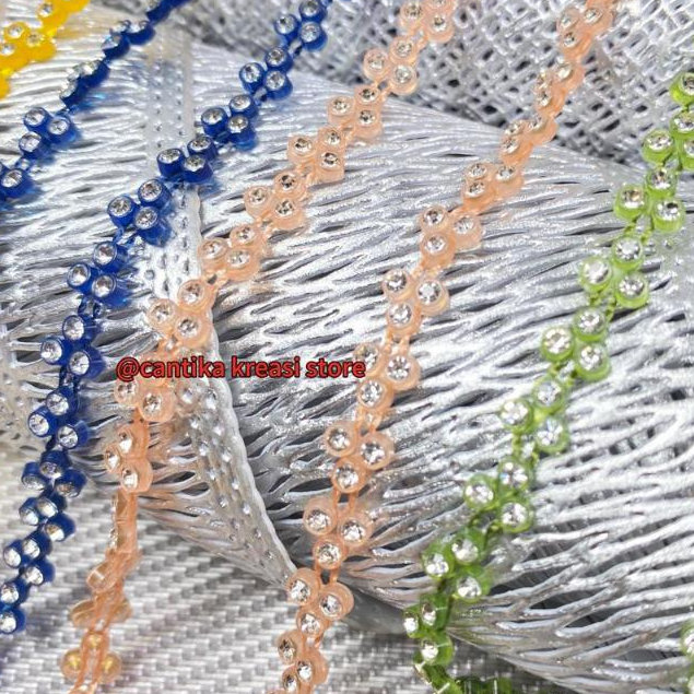 Payet Kristal Diamond Jahit Variasi Rell Roll Mata Tiga Per 50 Cm