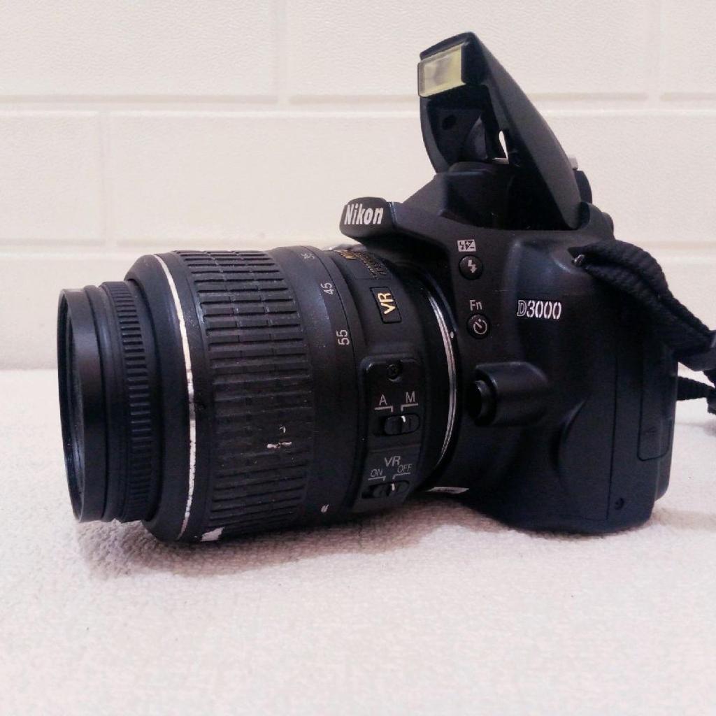 Nikon D3000 lensa vr 18-55mm kamera DSLR camera second