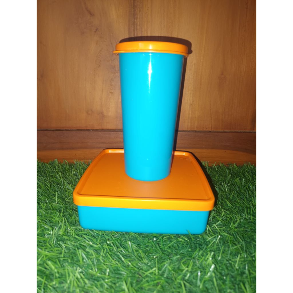 Preloved Tupperware happy days/ tempat bekal