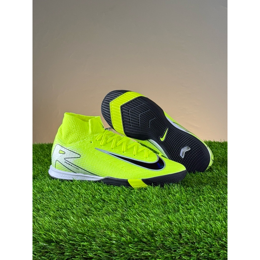 Sepatu Futsal Tinggi Tapak Datar IC