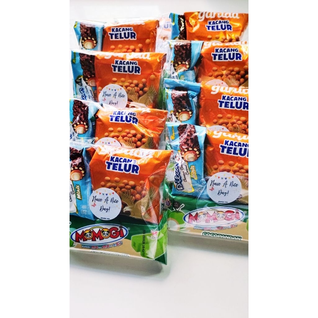 Mini Hampers / Hadiah kecil untuk berbagi / Snack Ringan