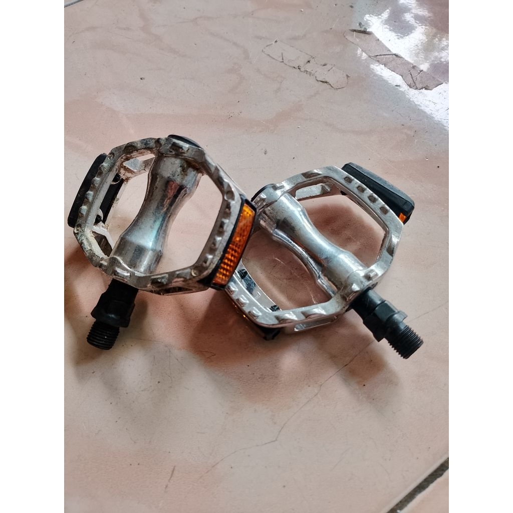 Pedal Alloy Chroom Sepeda BMX 20 Anti Slip As Kecil