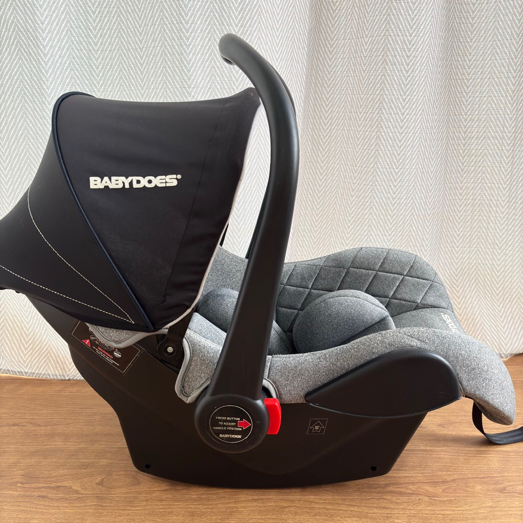 Preloved like new infant carrier babydoes saffe 2.0 car seat bayi newborn sampai bb 13 kg second vvg