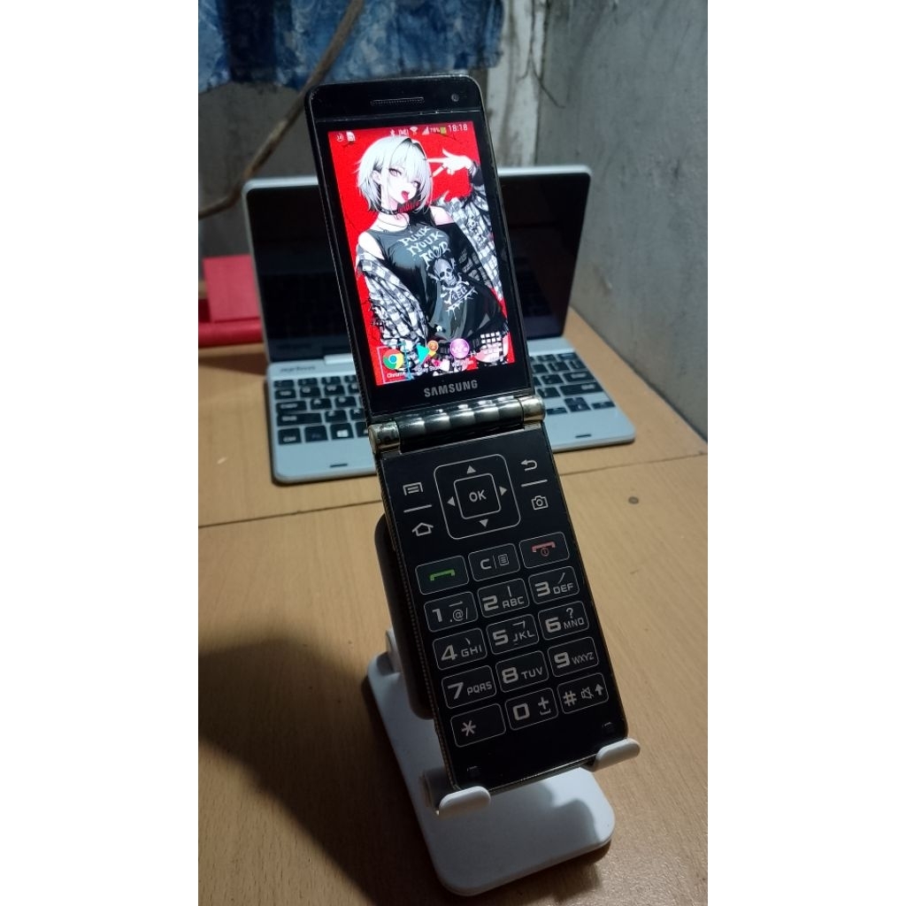 Samsung Galaxy Golden Gt-I9235 Android flip