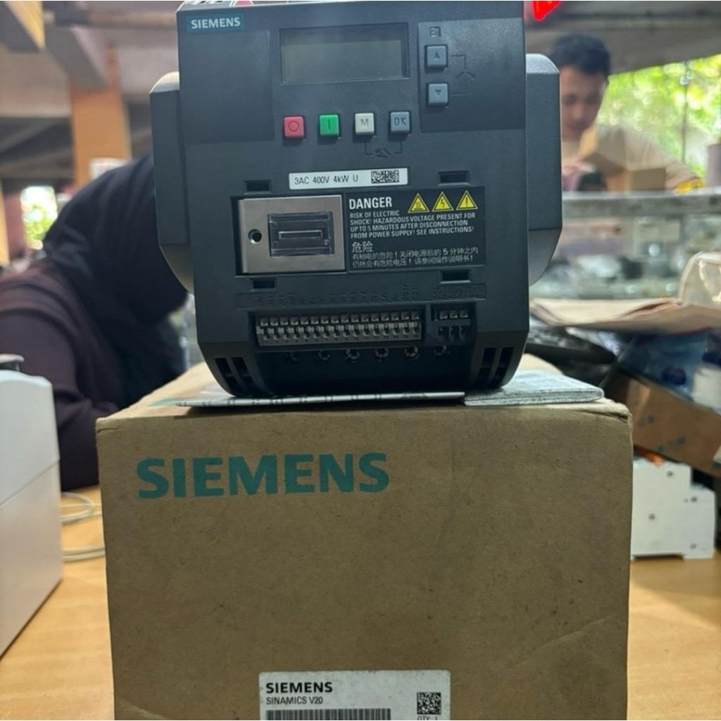 INVERTER SIEMENS 6SL3210-5BE24-0UV0 ORIGINAL