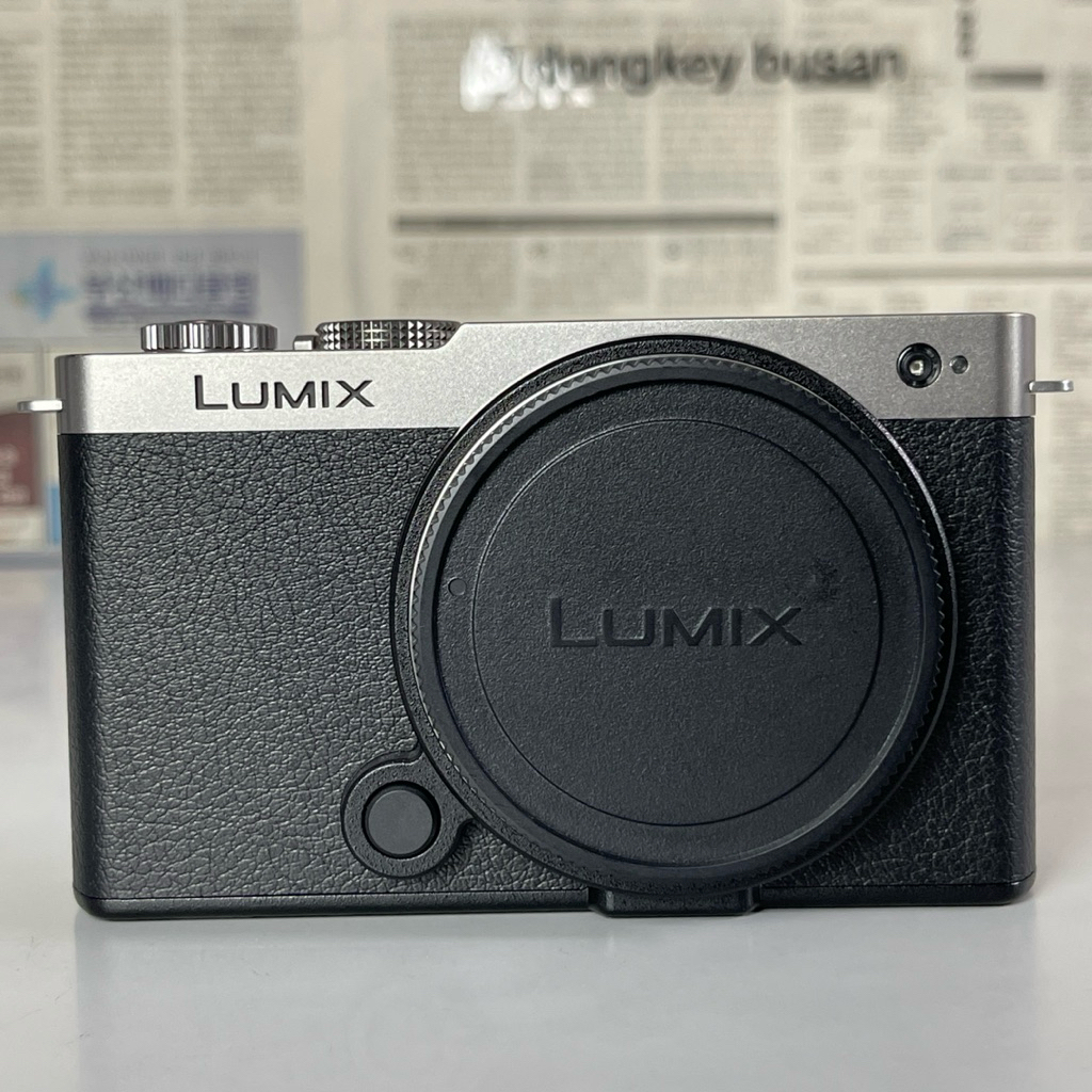 Lumix S9 Mirrorless
