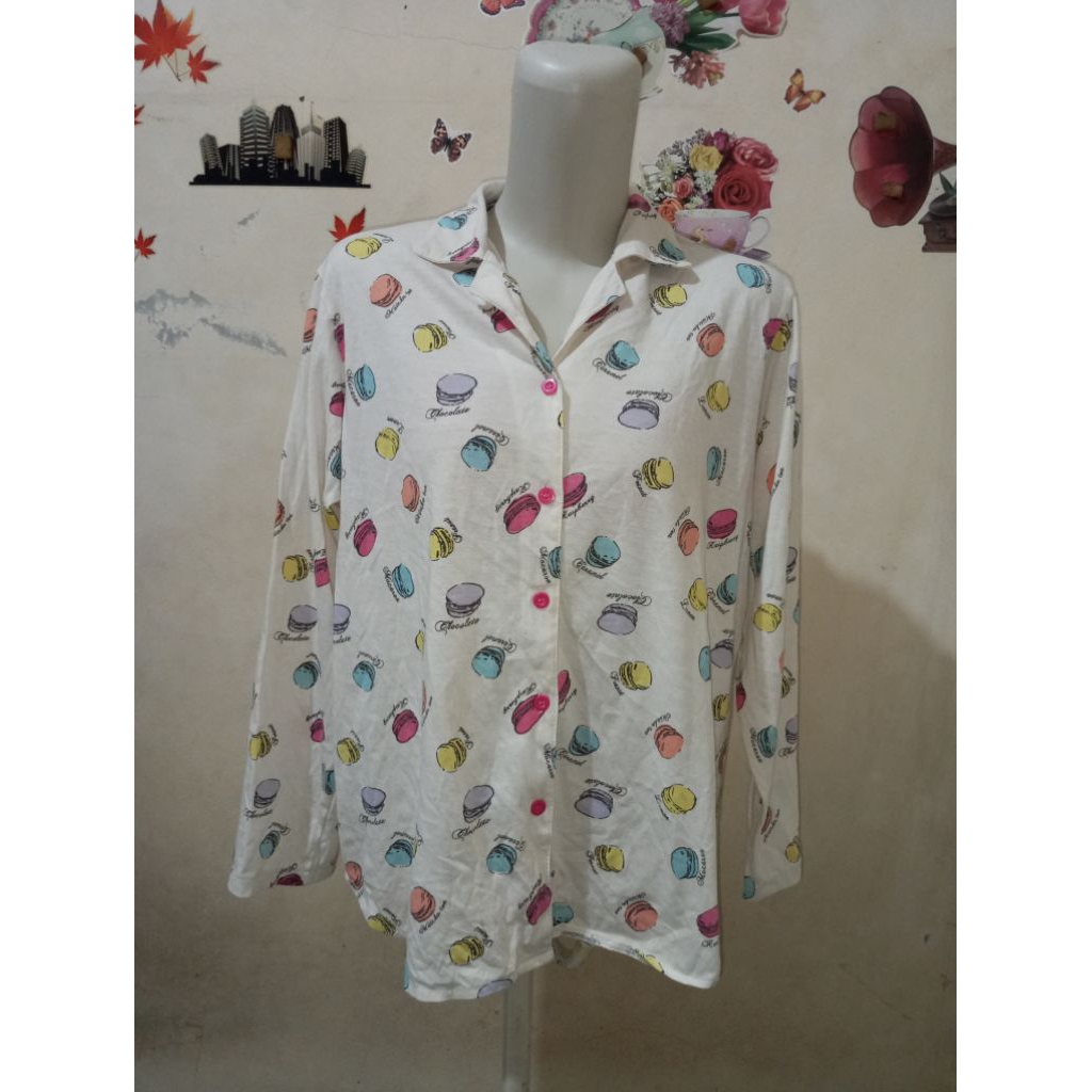 KEMEJA WANITA PRELOVED Merk NEVADA