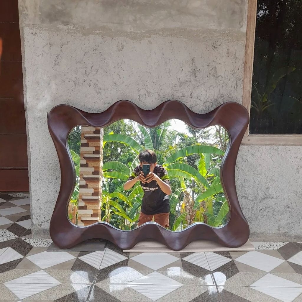 Cermin dinding pigura kaca cermin tempel dinding jati