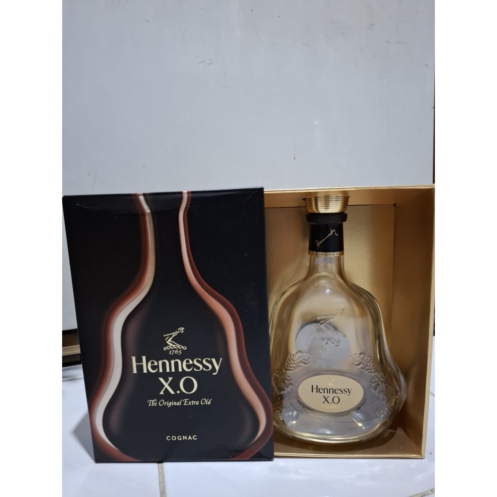 botol bekas hennessy XO