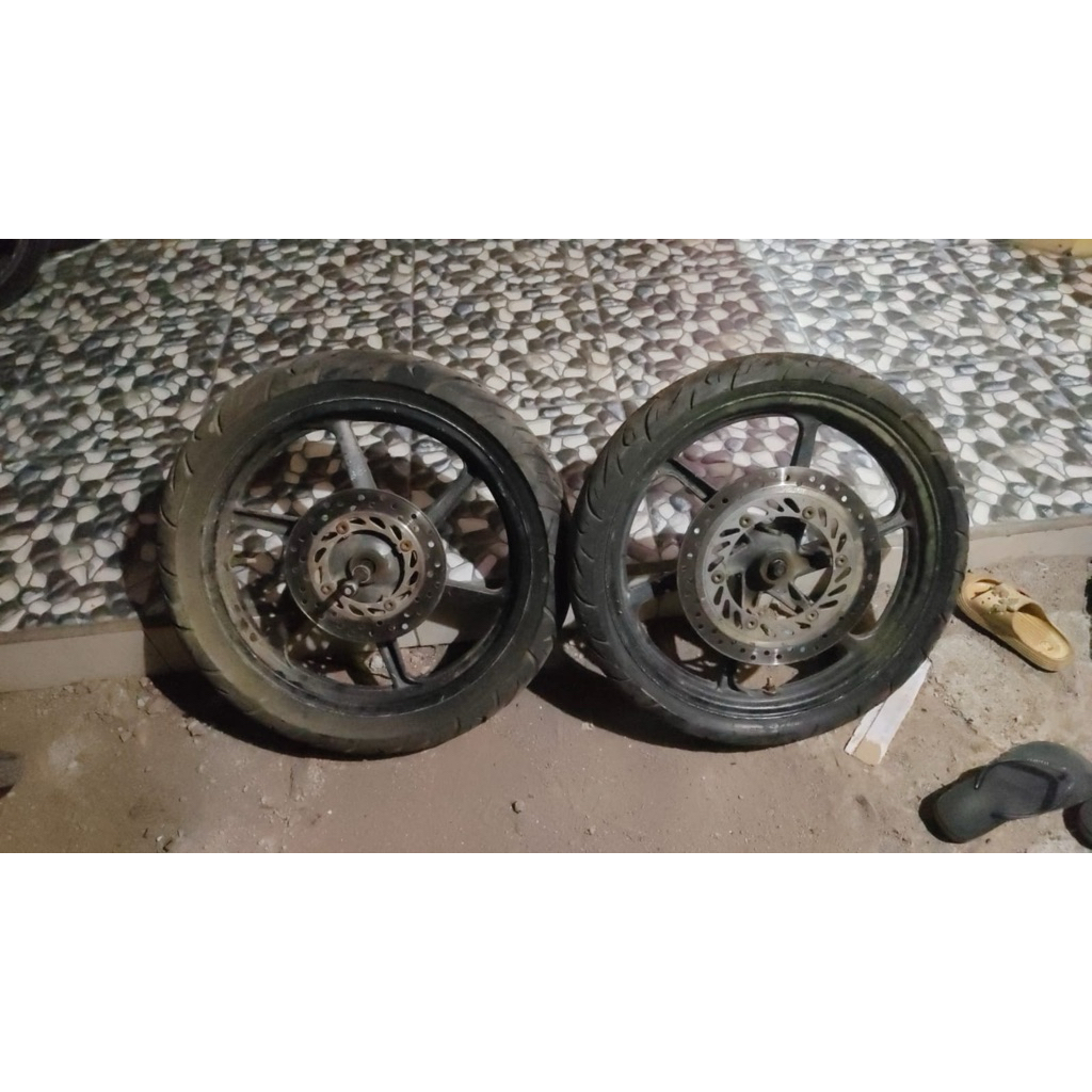 velg resing depan belakang Honda CBR 150 R old tailan