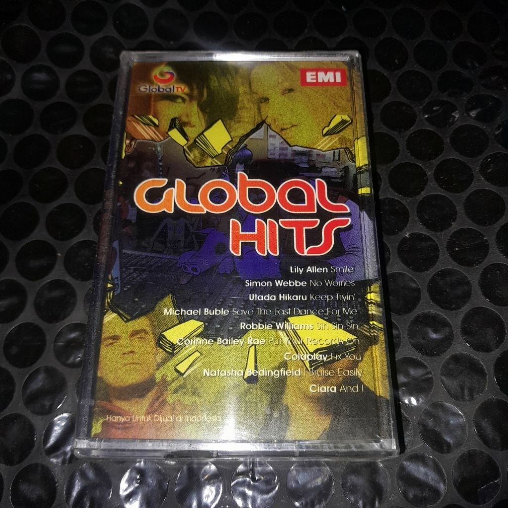 kaset pita global hits (gorillaz,coldplay,utada hikaru,britney spears) / segel