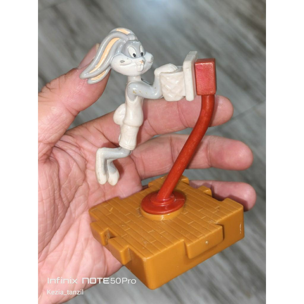 ACTION FIGURE FIGUR BUGS BUNNY KELINCI LOONEY TUNE TUNES BUGSBUNNY ORIGINAL BRAND ASLI WBE WARNER BR