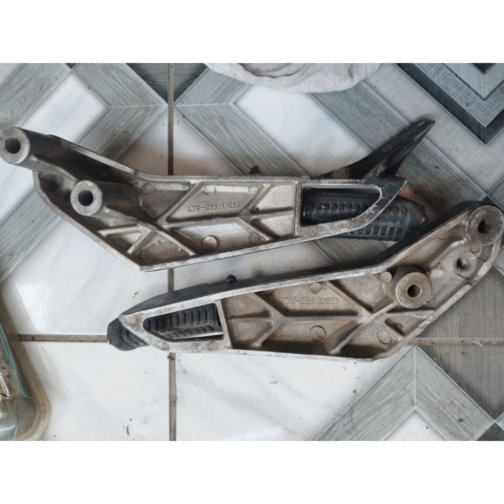 Footstep nouvo z original copotan