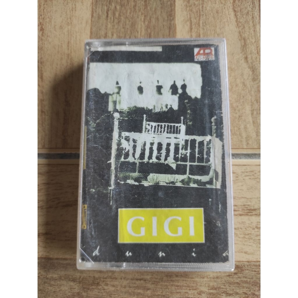 kaset pita GIGI "dunia"