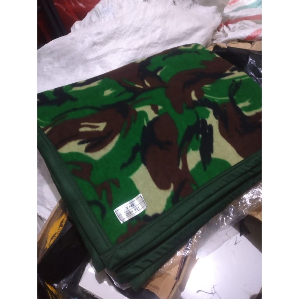 Selimut Loreng TNI / Selimut Tebal