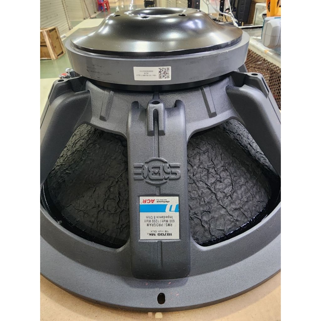 SPEAKER ACR 18 INCH DELUXE 18700 KEKUATAN 600-1200 WATT ORI