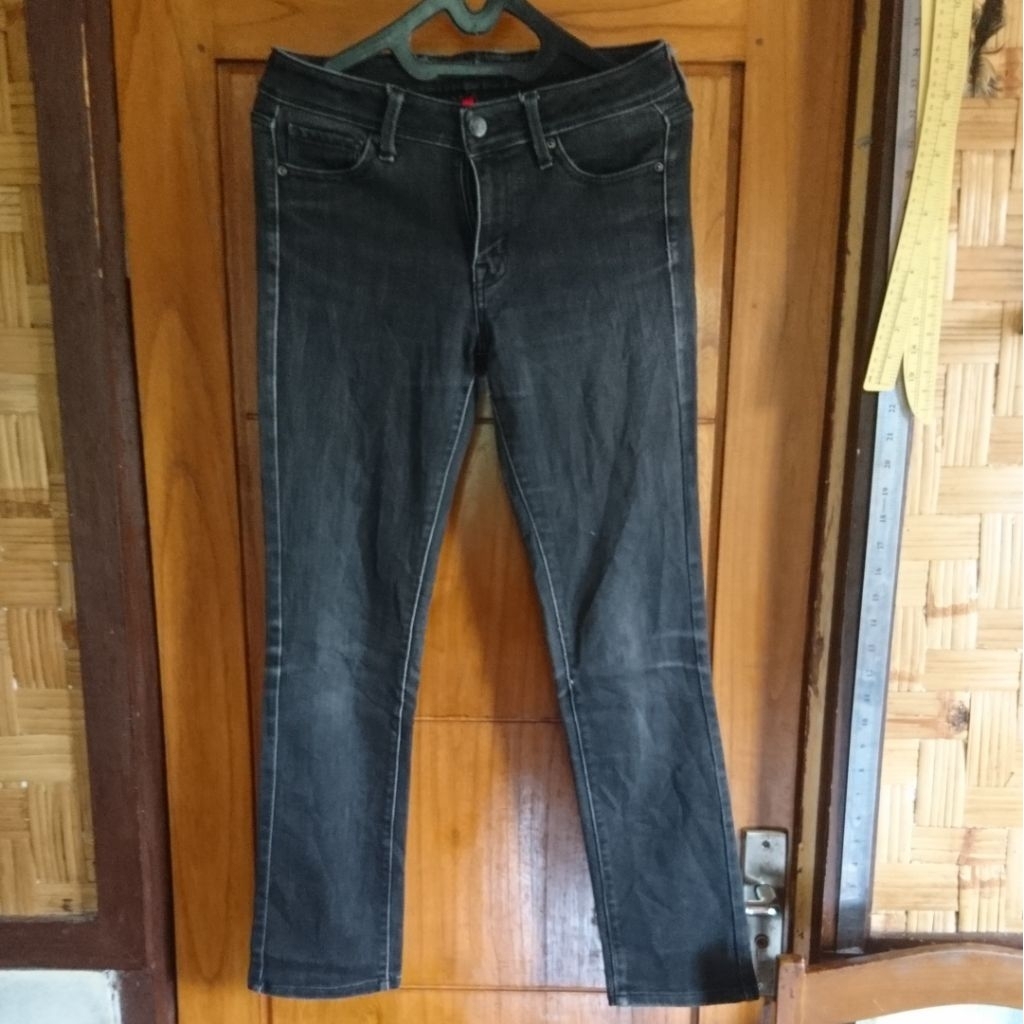 celana jeans wanita uniqlo uj
