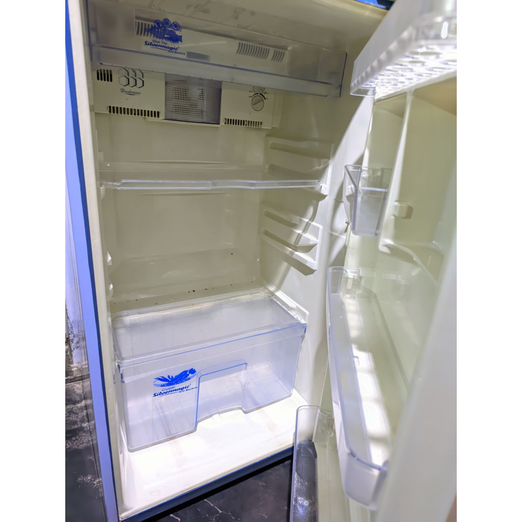 Kulkas Sharp 2 pintu Seken Garansi