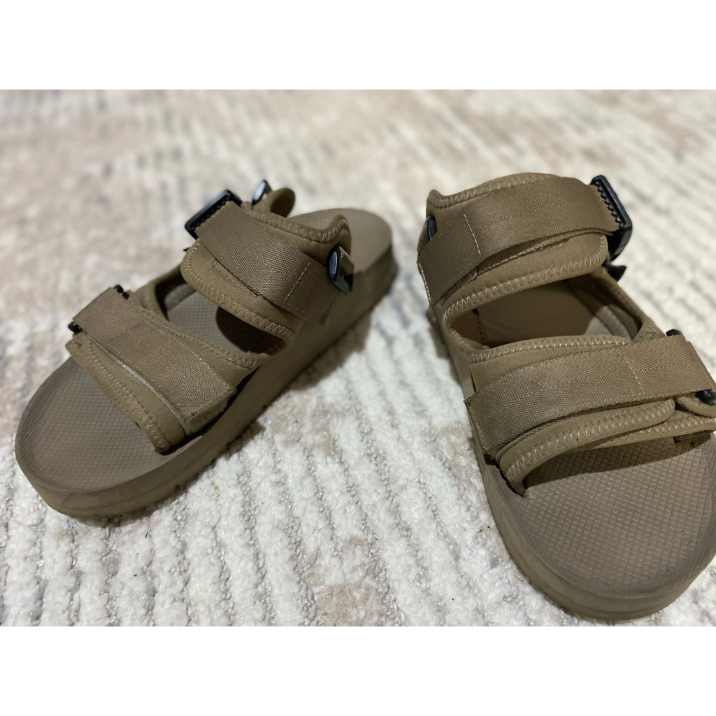 hijack sandal preloved