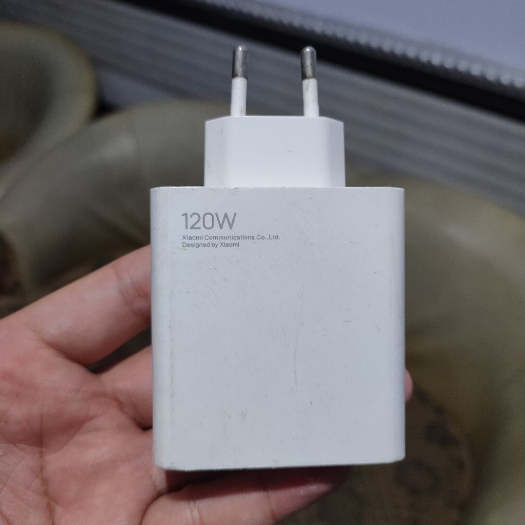 Charger xiaomi 120 watt original ( second ) copotan  Mi 11T Pro