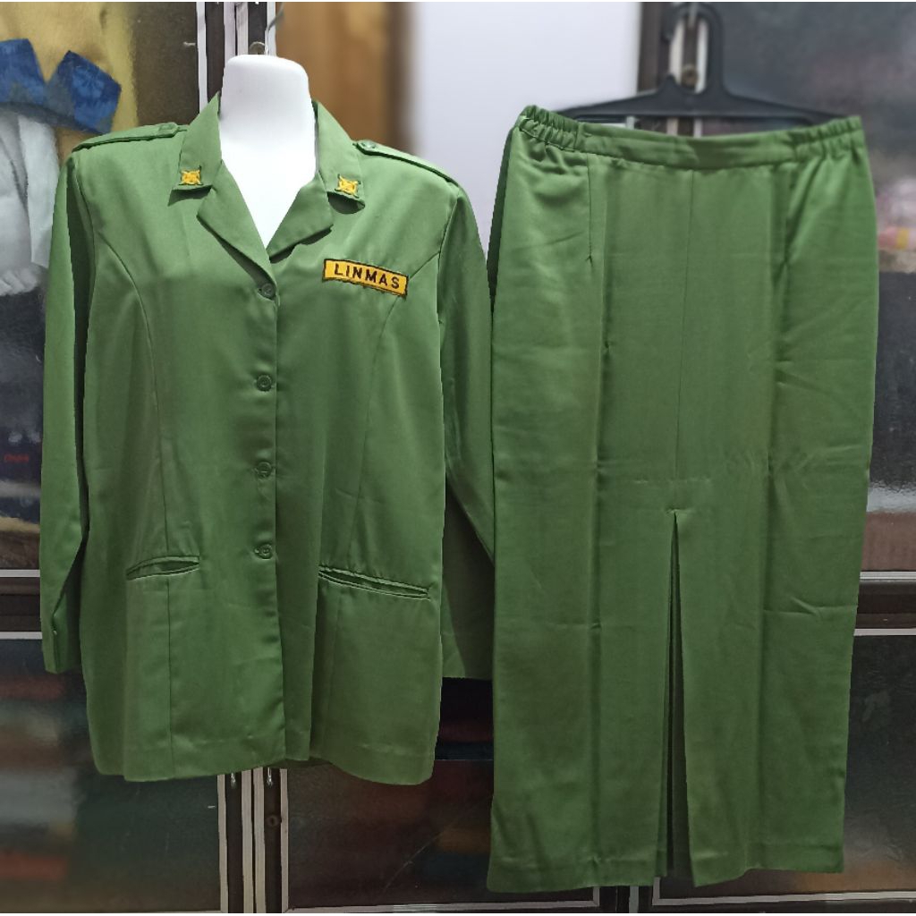 Setelan seragam LINMAS wanita preloved ( halus, licin, kilap )