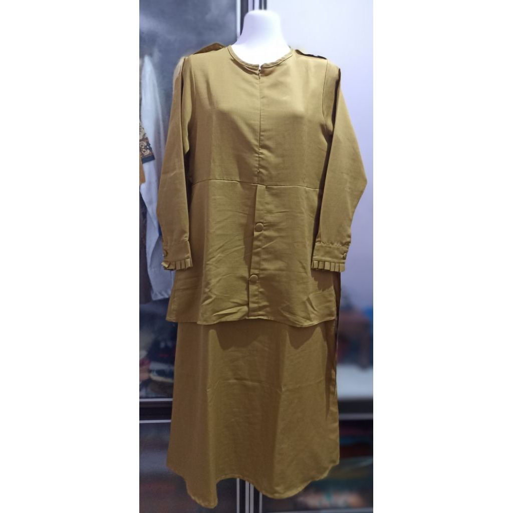 Preloved gamis warna khaki