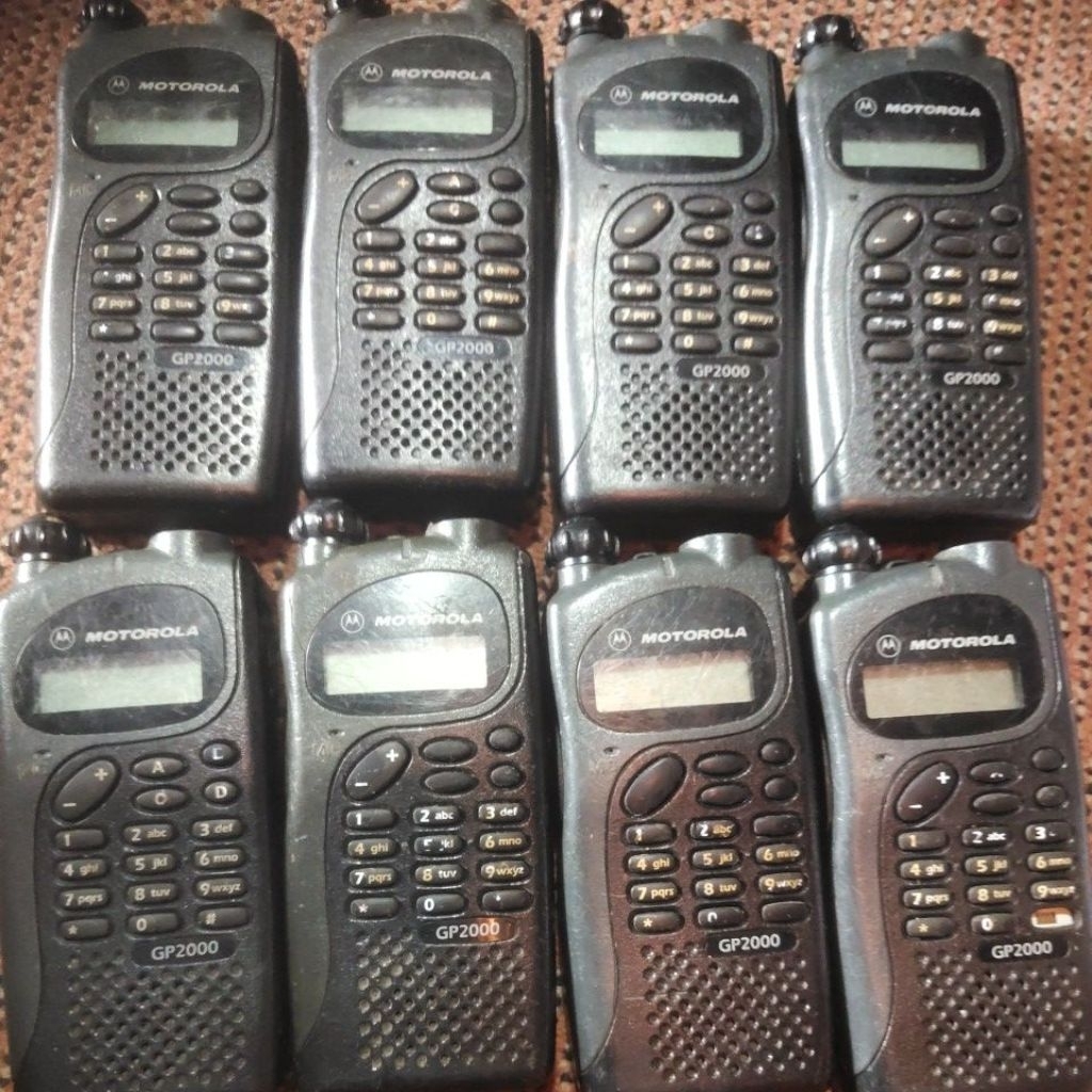 HT MOTOROLA GP2000 VHF FM TRANSCEIVER