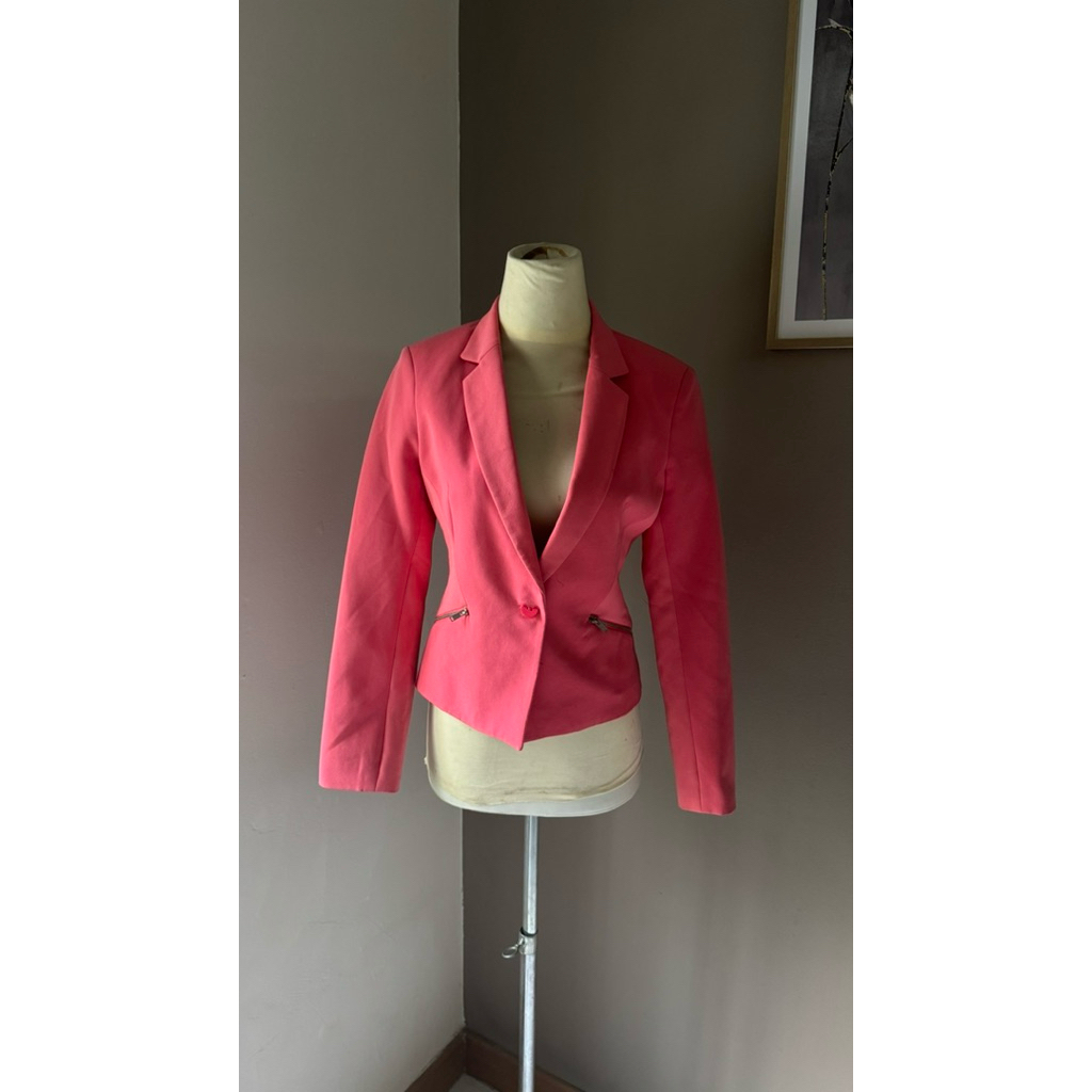 Preloved blazer pink fuschia merk berskha