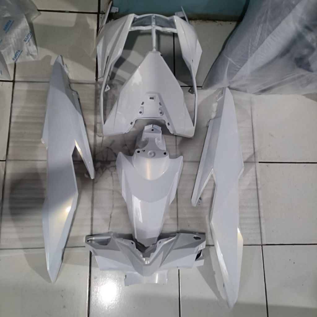 cover full body halus beat eco-esp 2017-2019 warna putih lembayung gold