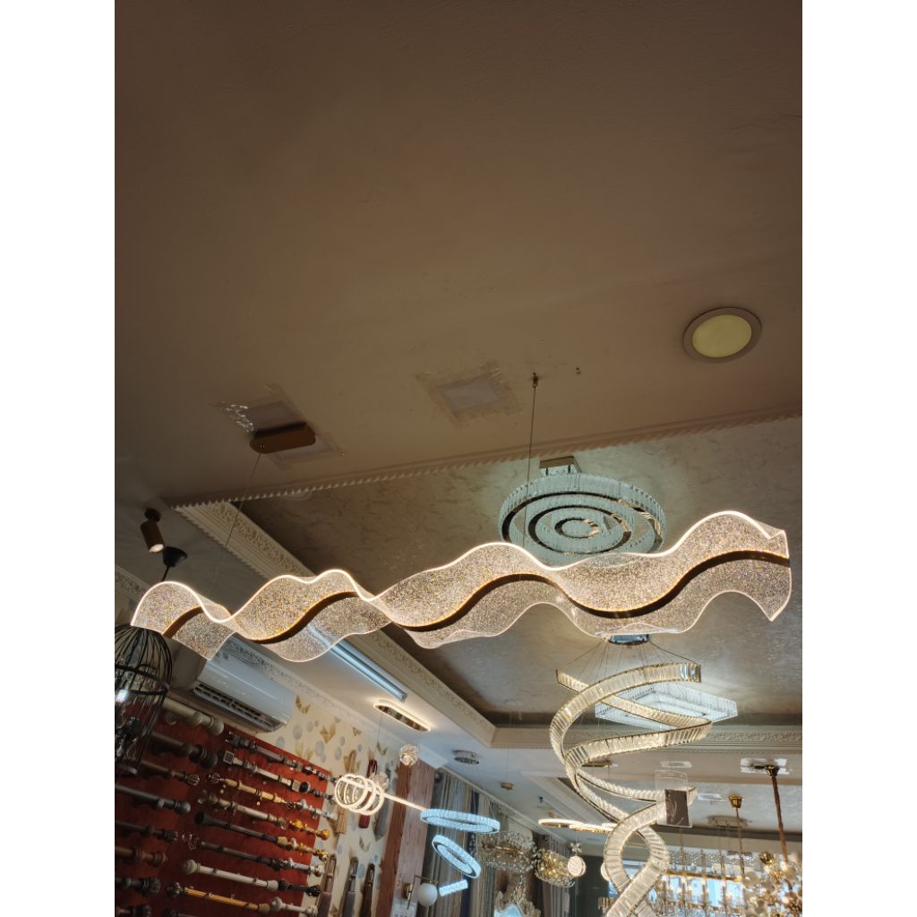 Lampu meja makan artistik