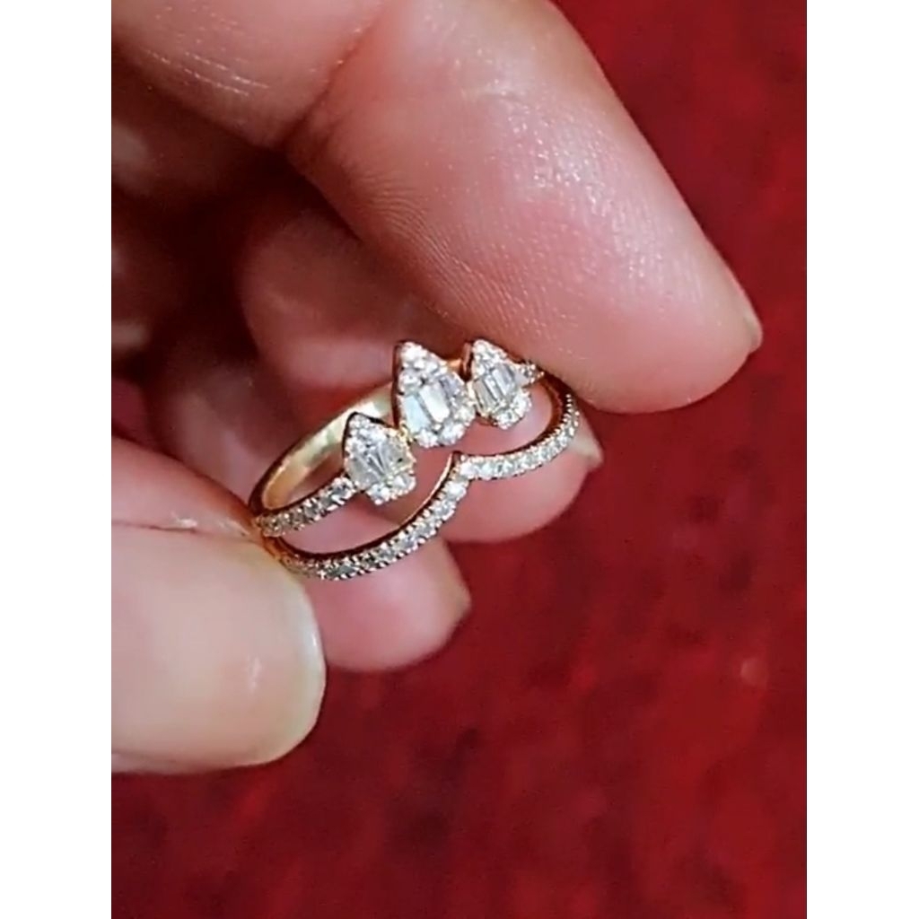Cincin Berlian Mewah 0.52 Ct Emas 18K (750) – Elegan Berkelas dengan Kode Asli