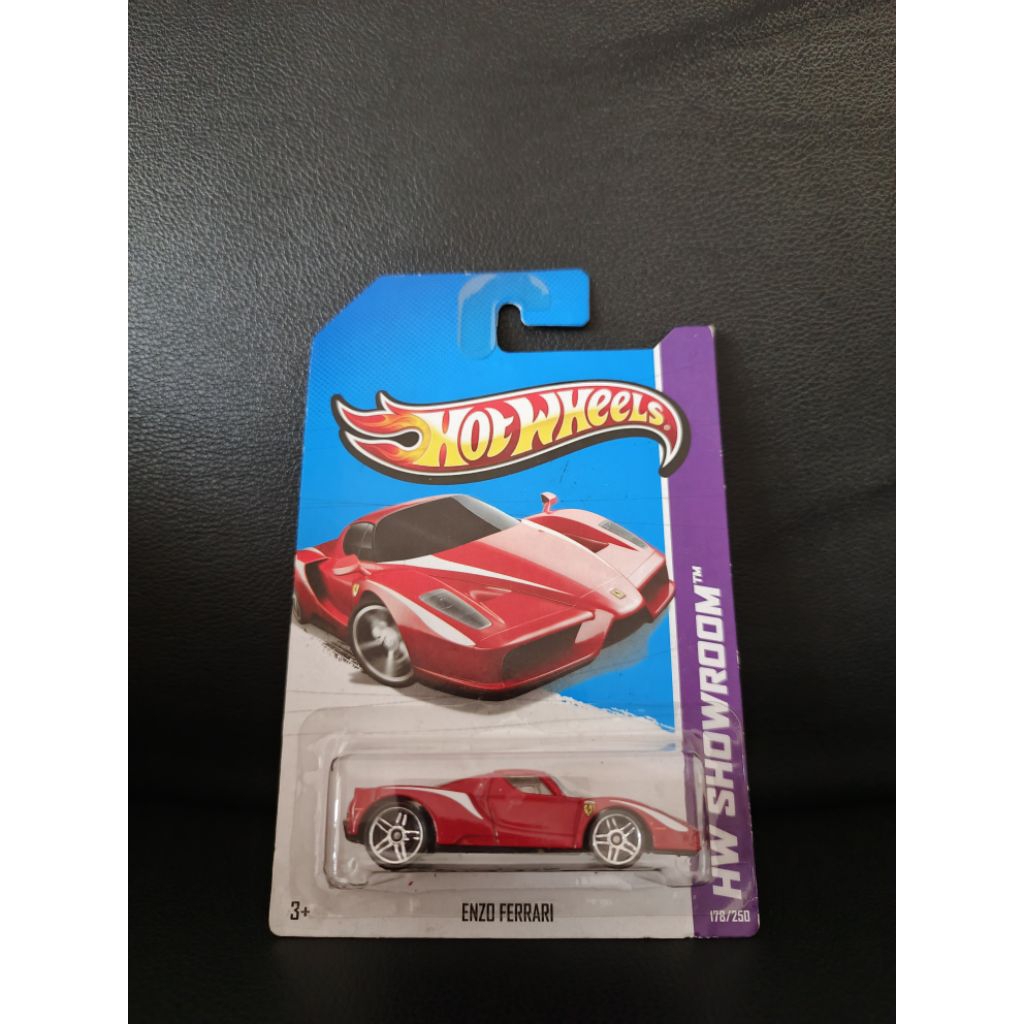 HOTWHEELS ENZO FERRARI RED