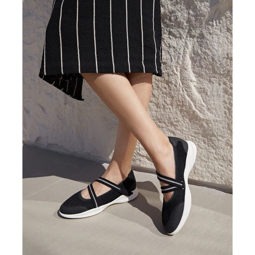 Vivaia Isabeli Black Shoes