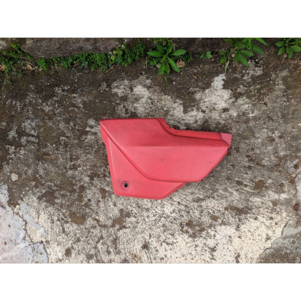 Tutup Aki Megapro Hiu Original