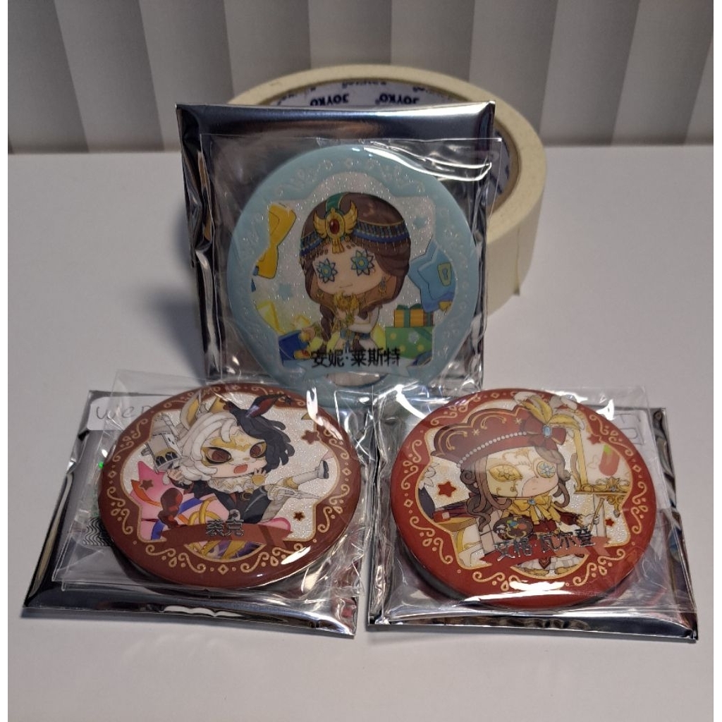 Identity V chibi 7th anniv badge/pin