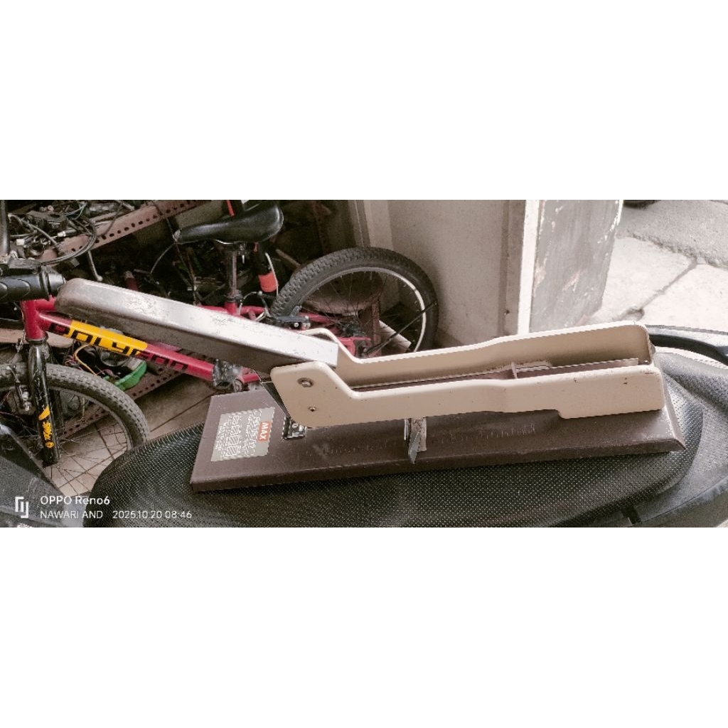 staples MAX HD-12L/17